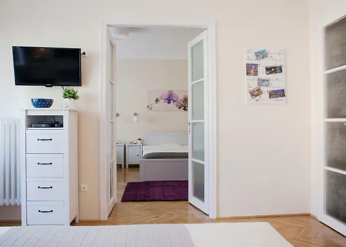 Synagogue View Apartment
